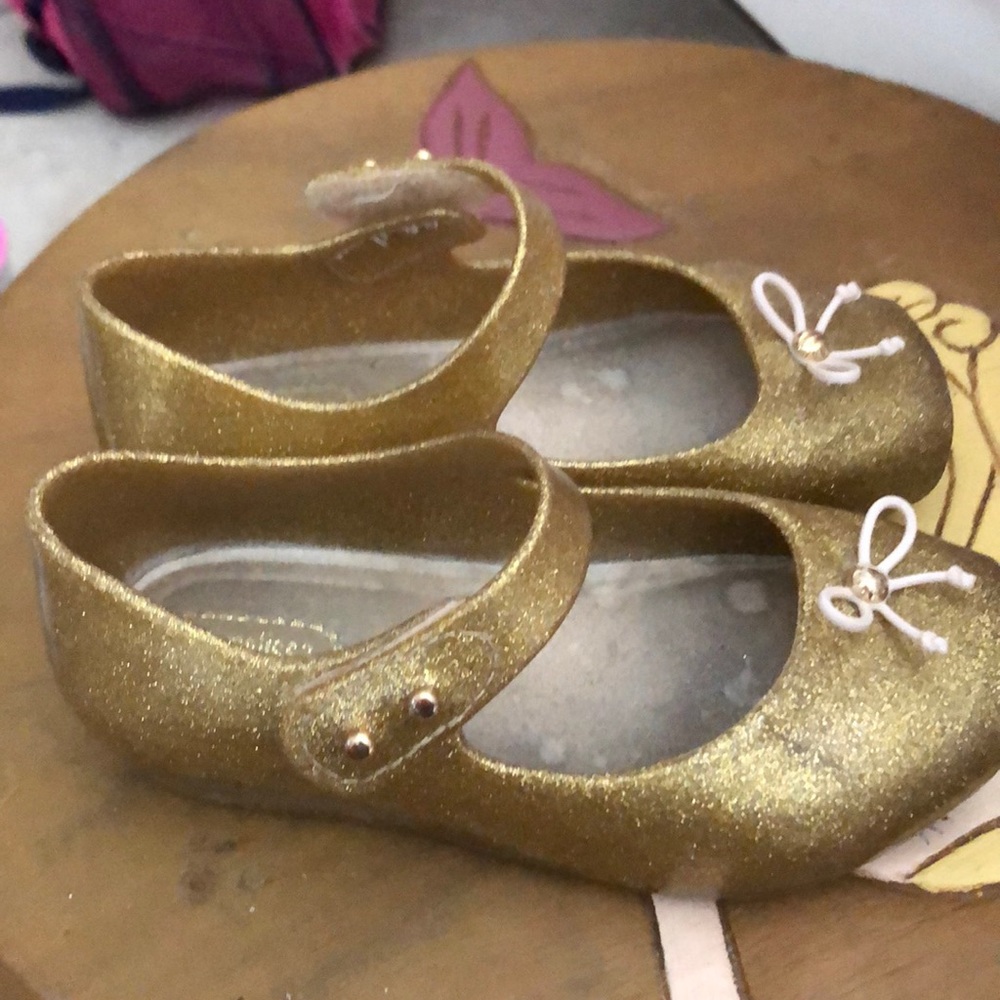 Mini Melissa - Picture 2 of 5